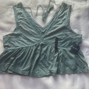 Lucky Brand v-neck sleeveless blouse top